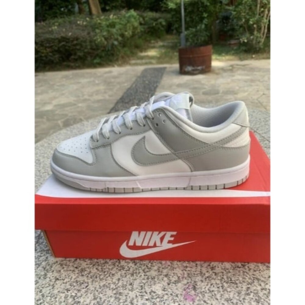 Nike - Picture 2 of 6